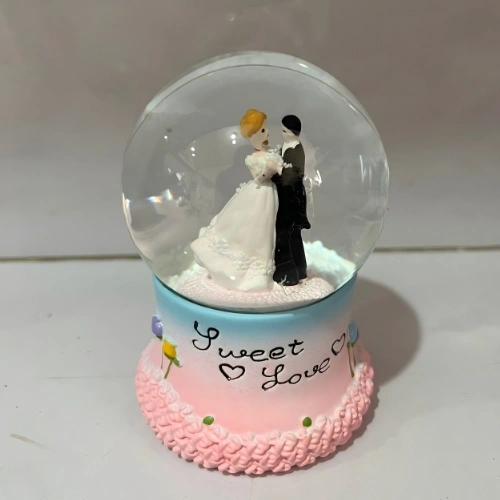 Eternal Dance of Love Glass Showpiece – Romantic Couple Keepsake for Timeless Memories